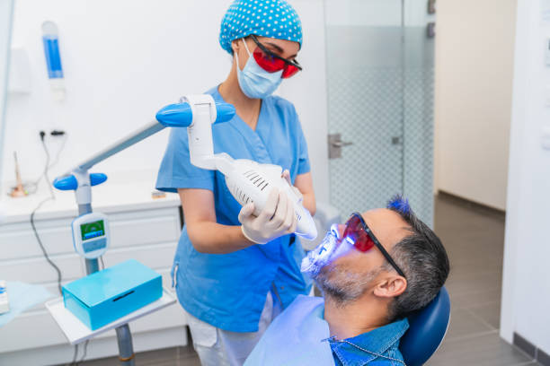 Best Walk-In Emergency Dentist in Wahneta, FL
